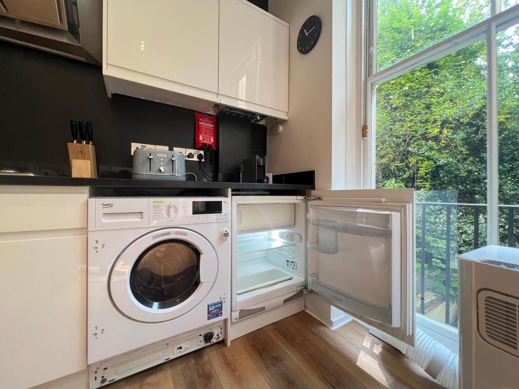 3.5 High Ceilings - Centrally Located Londres Extérieur photo