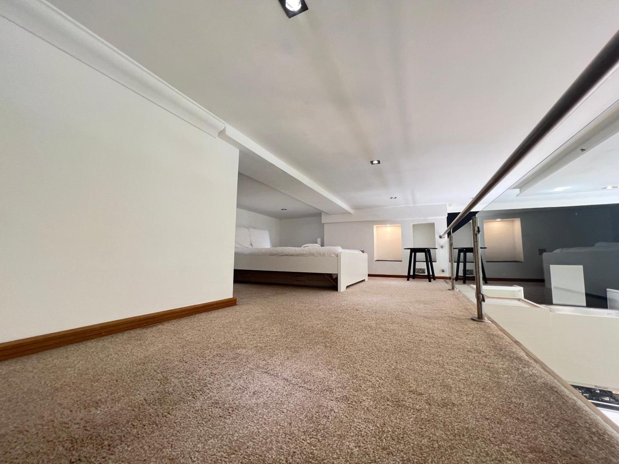 3.5 High Ceilings - Centrally Located Londres Extérieur photo