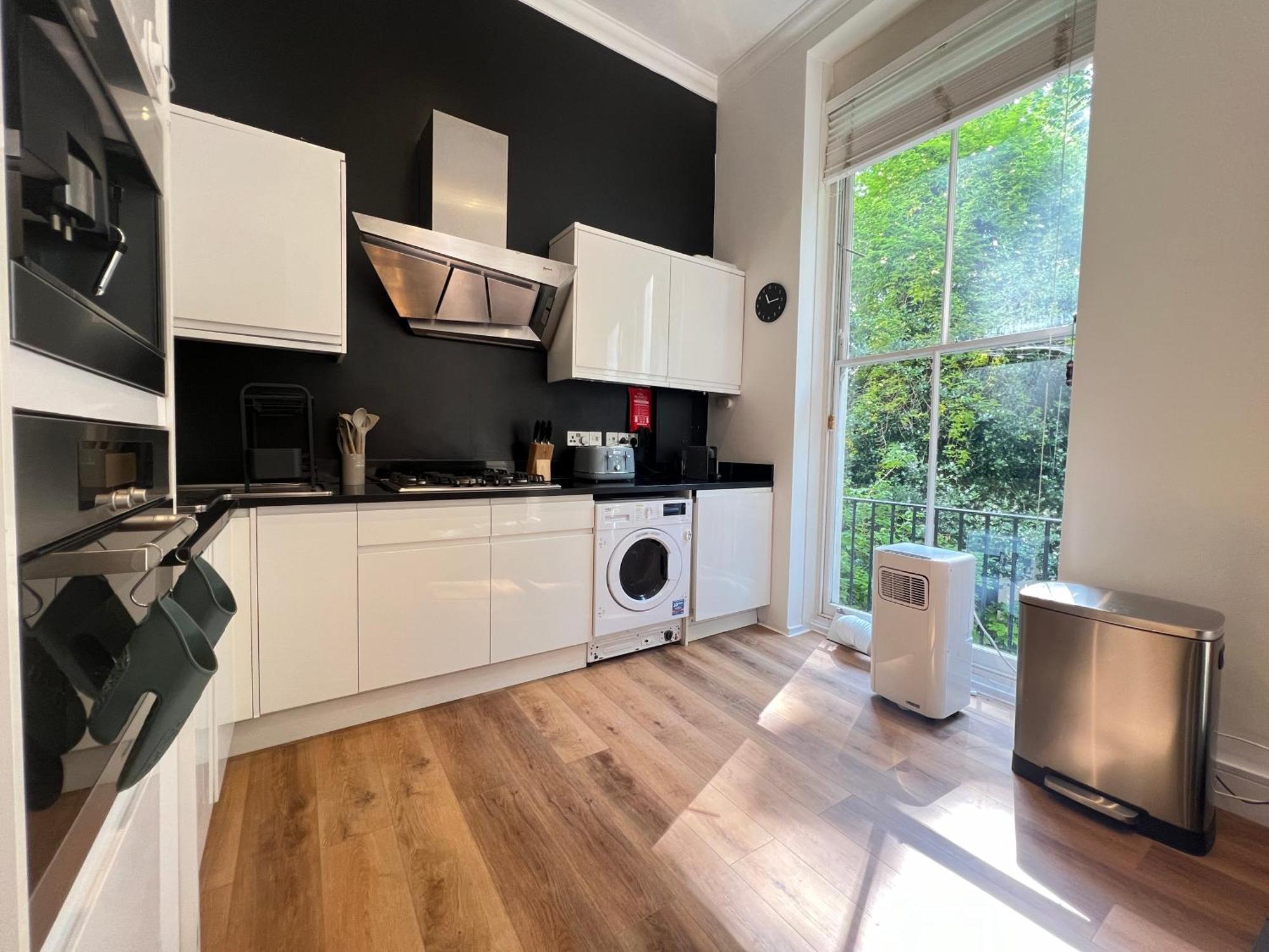 3.5 High Ceilings - Centrally Located Londres Extérieur photo