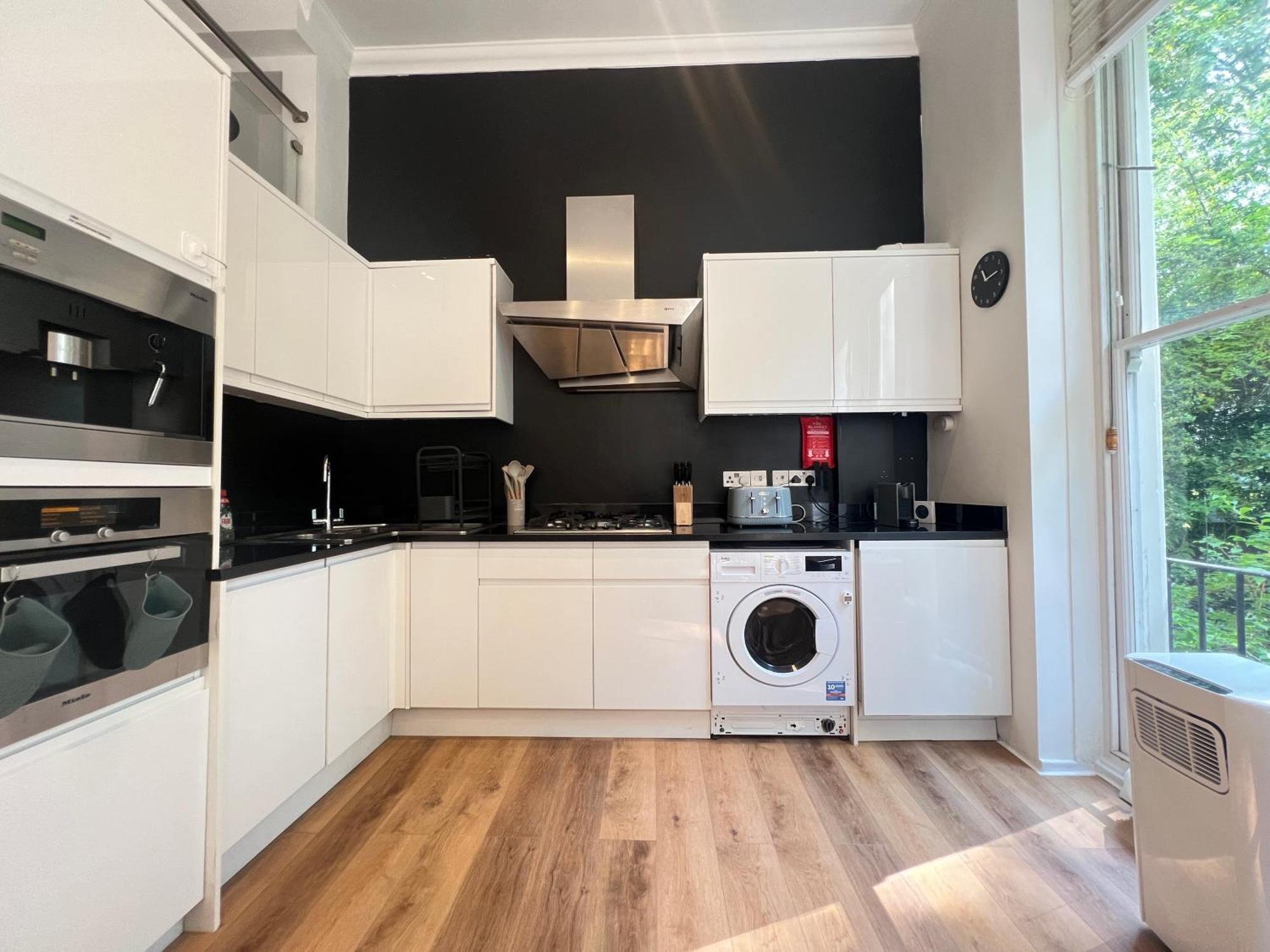 3.5 High Ceilings - Centrally Located Londres Extérieur photo
